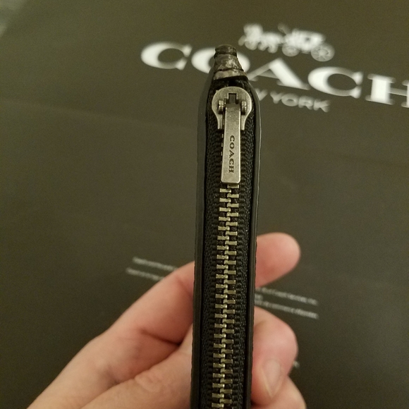 Coach CC & ID Wallet - Picture 3 of 4